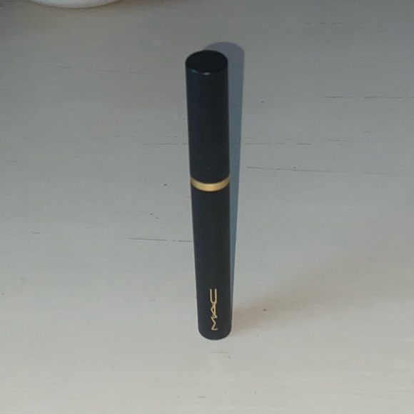 NWOT Mac Cosmetics POWDER KISS VELVET BLUR SLIM STICK - Picture 2 of 6